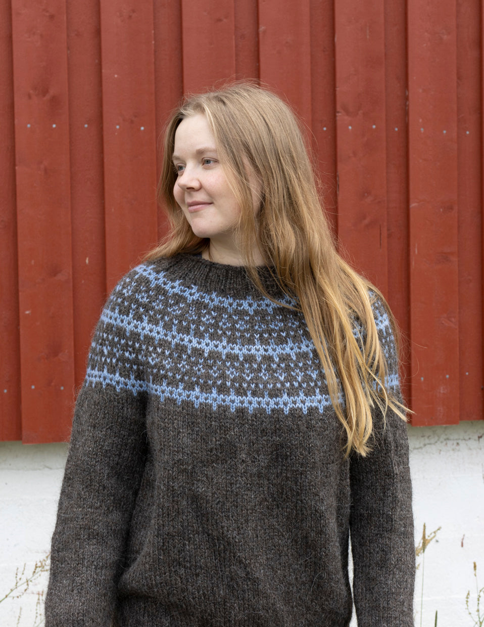 SALTY GRAINS, sweater knitting kit in Full Storm
