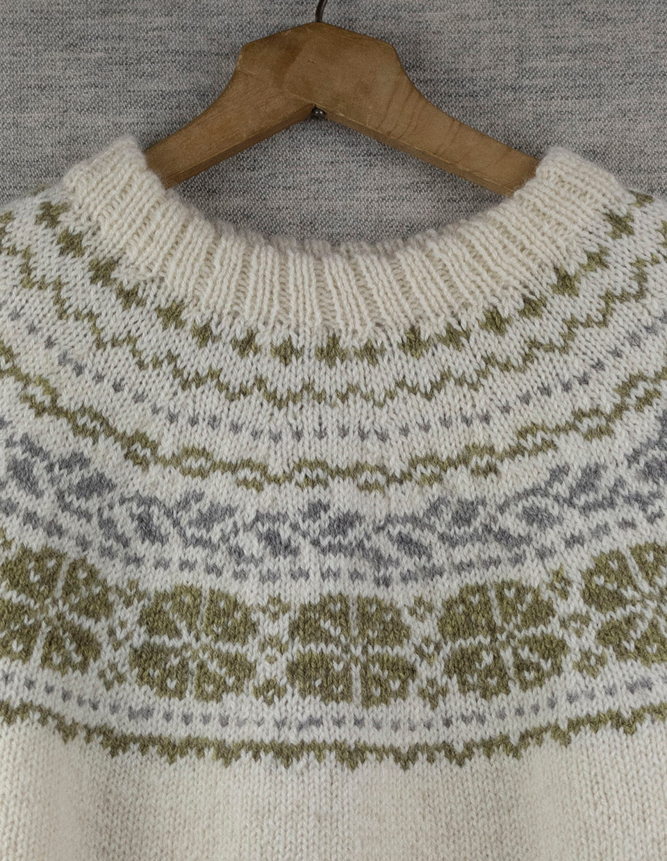 Markens grøde, hand knitted sweater