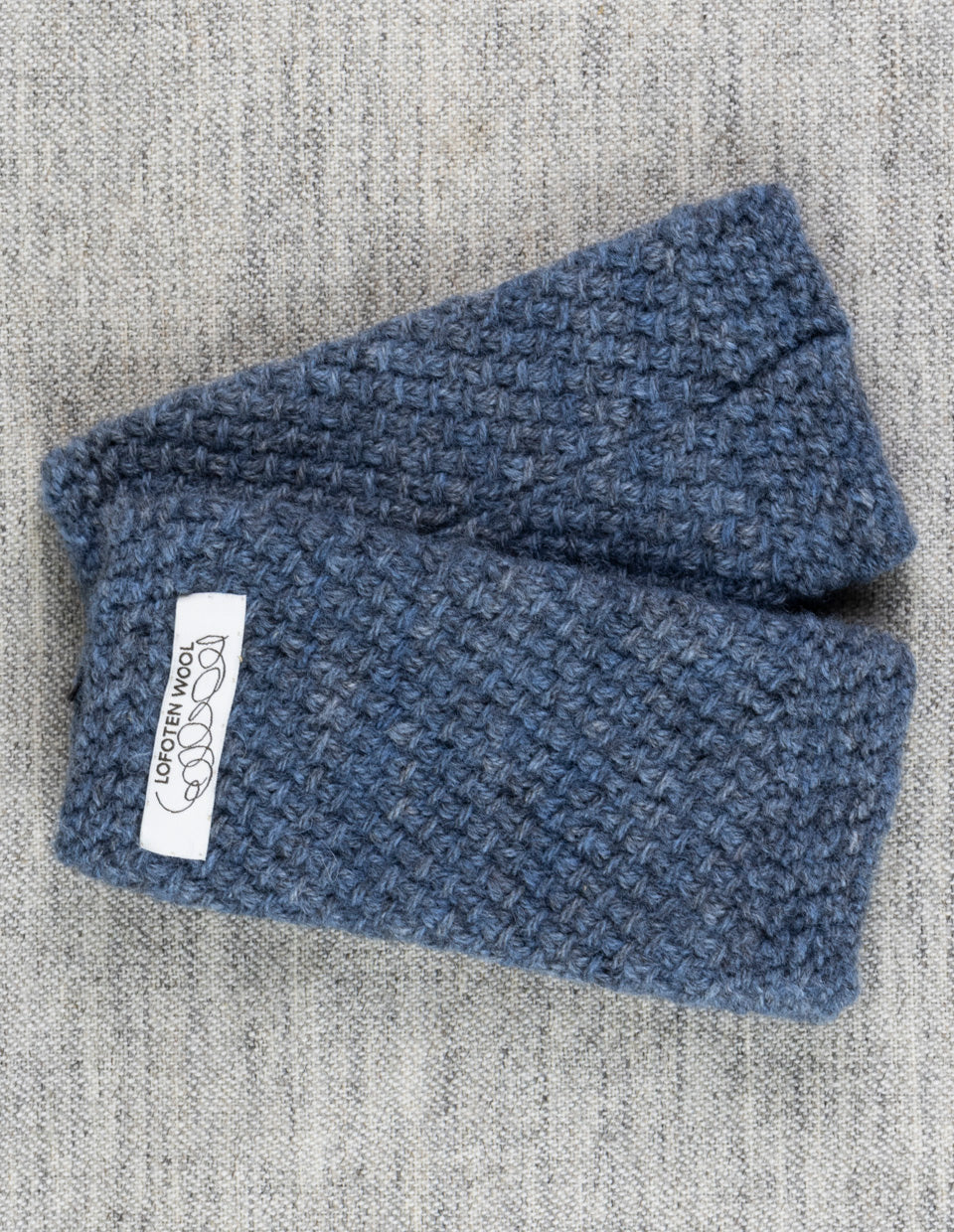 Wrist warmers and head band in Snykvit, knitting kit