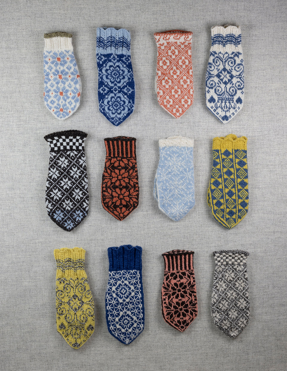 Mittens kit, Fairytale mittens, with yarn - Main Image