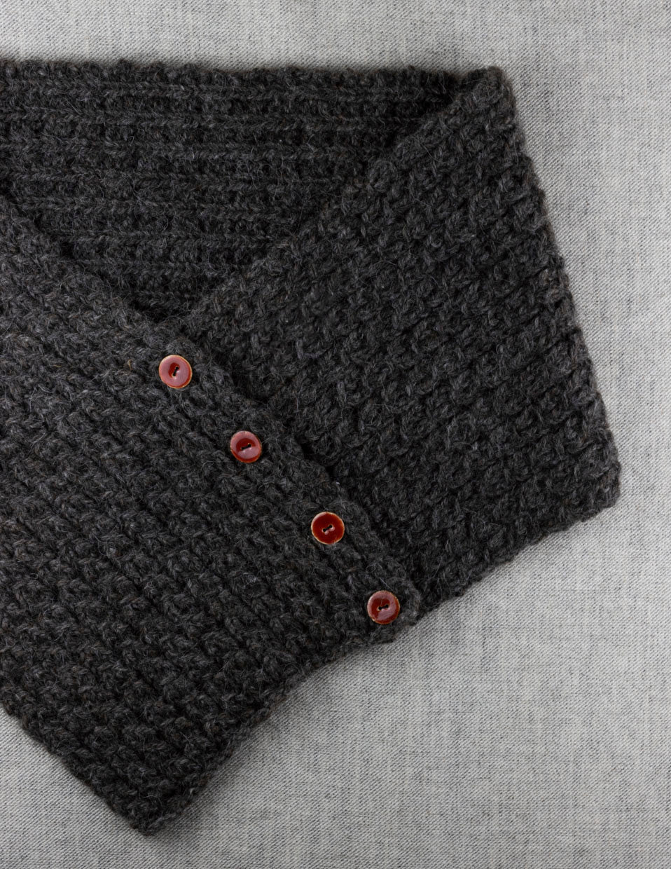 Tauverk shoulder warmer, knitting kit