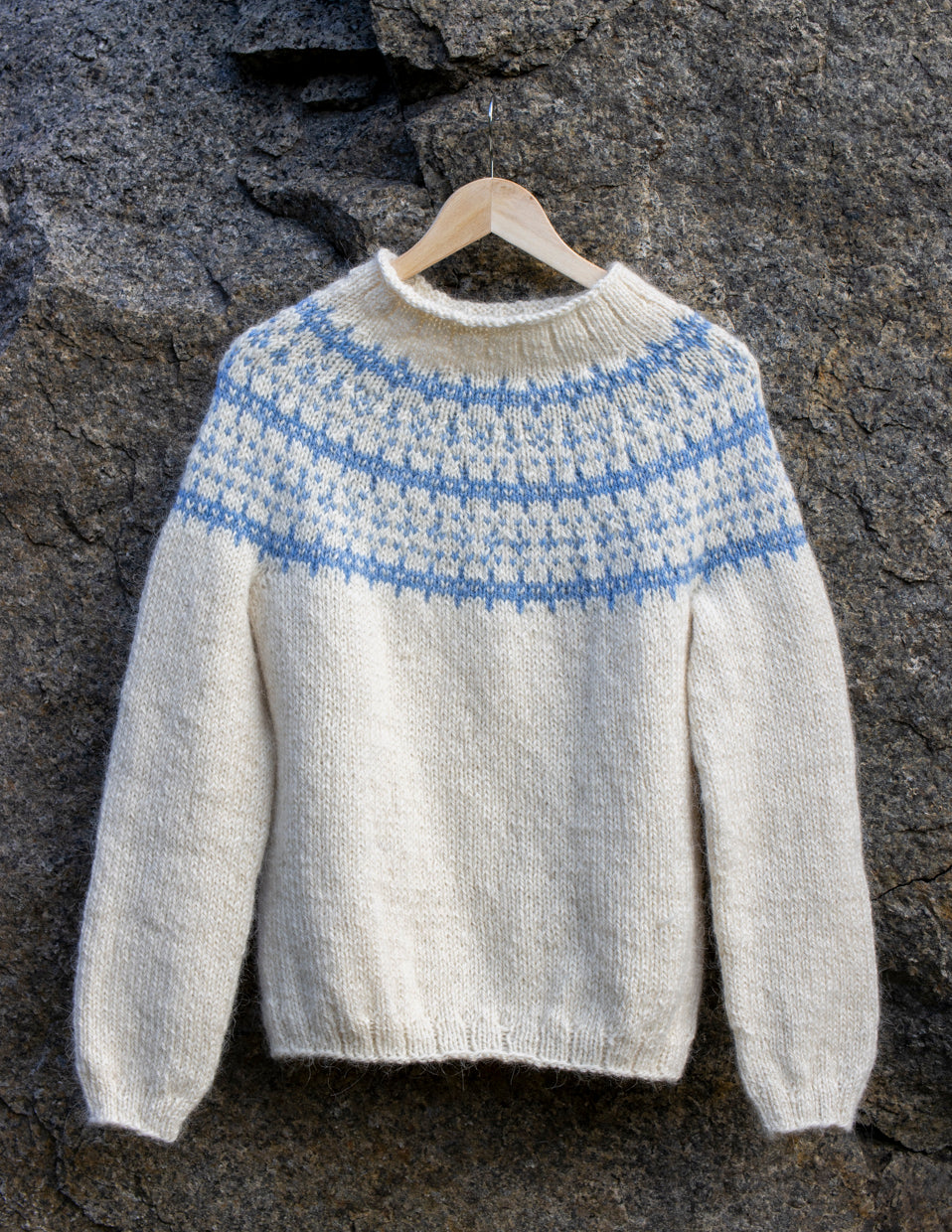 SALTY GRAINS sweater knitting kit in SAND – Lofoten Wool