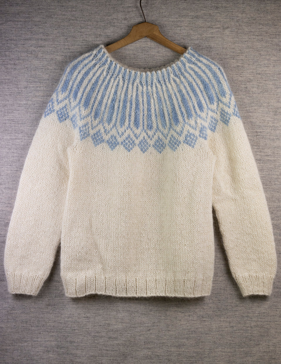 MARKUS, sweater in SAND, knitting kit