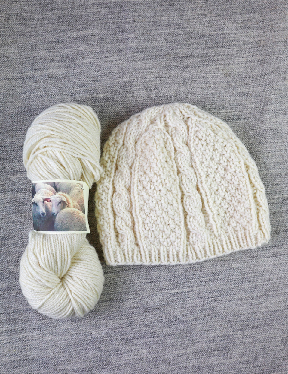 KRÅKEBOLLE beanie, fine lamb's wool, knitting kit