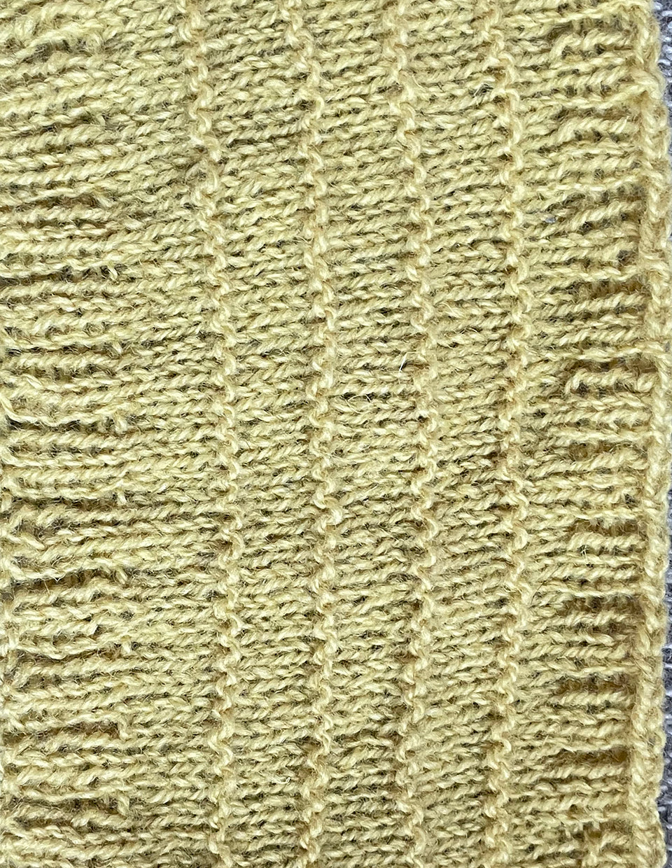 Hesjestreng genser i 2-trådet garn, strikkepakke
